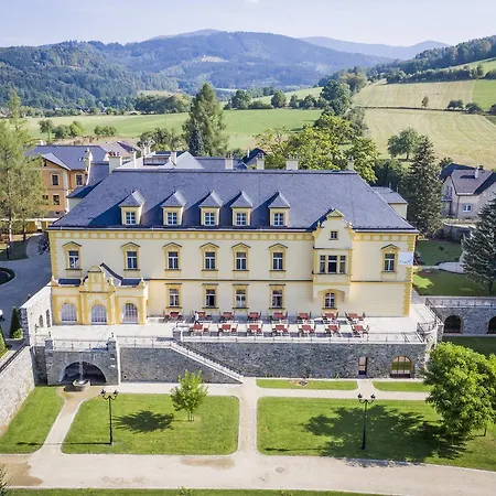 Zamecky Klein Hotel